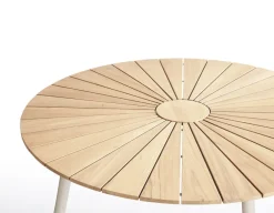 DaneLine Eva Teak Havebord - Ø110 cm - Latte