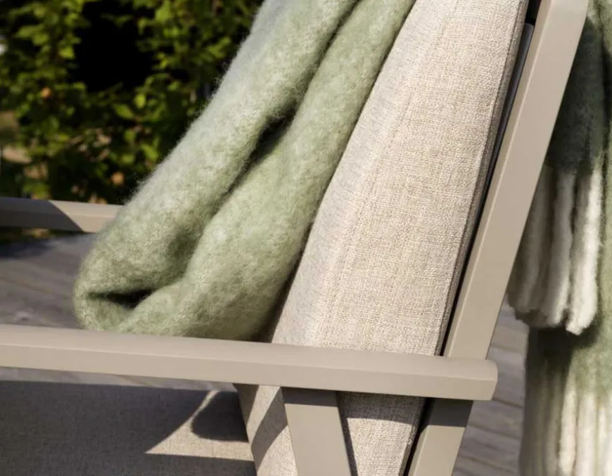 Samvaro Havestol m/armlæn - Beige