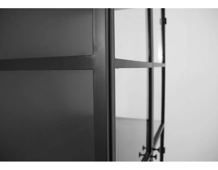 Svaneke Vitrineskab i Metal - 92x40x201 cm - Sort